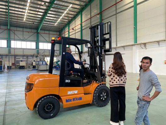 Xe Nâng Dầu Diesel iMOW CPCD30T3 8 Xe Nâng Dầu Diesel iMOW CPCD30T3