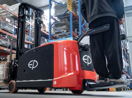 Xe Nâng Đứng Lái RSC151 5 Padel Đứng Lái