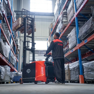 Xe Nâng Đứng Lái RSC151 5 Xe Nâng Đứng Lái RSC151