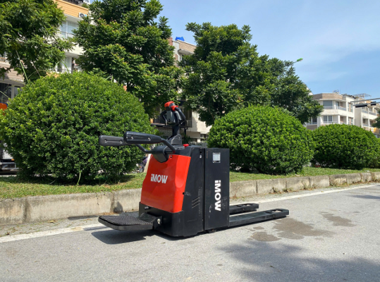Giá Xe Nâng Điện iMOW ở Bến Tre 10 Xe Nâng Tay Điện Cao Cấp