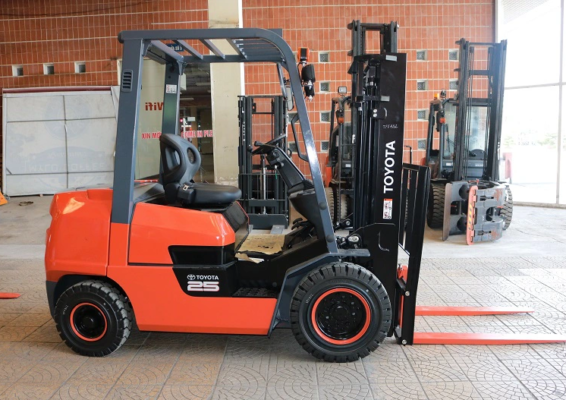 Giá Xe Nâng Điện Tại Yên Bái 10 Xe Nâng Toyotal