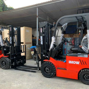 Mua Xe Nâng Trung Quốc ở Sơn La 9 Màu Đỏ Quyền Lực