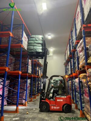 Xe Nâng Điện Kho Lạnh 10 Xe iMOW Làm Trong Kho Lạnh