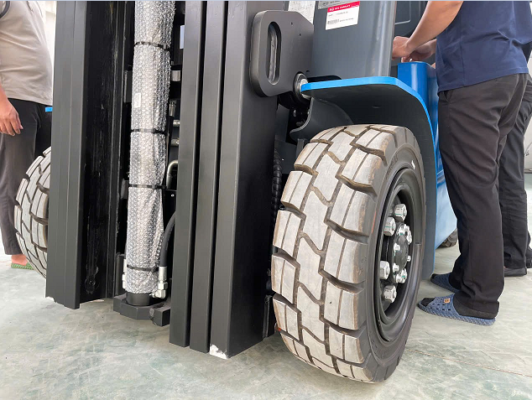 Xe Nâng Điện BYD 3 Tấn 7 Lốp Xe Nâng BYD